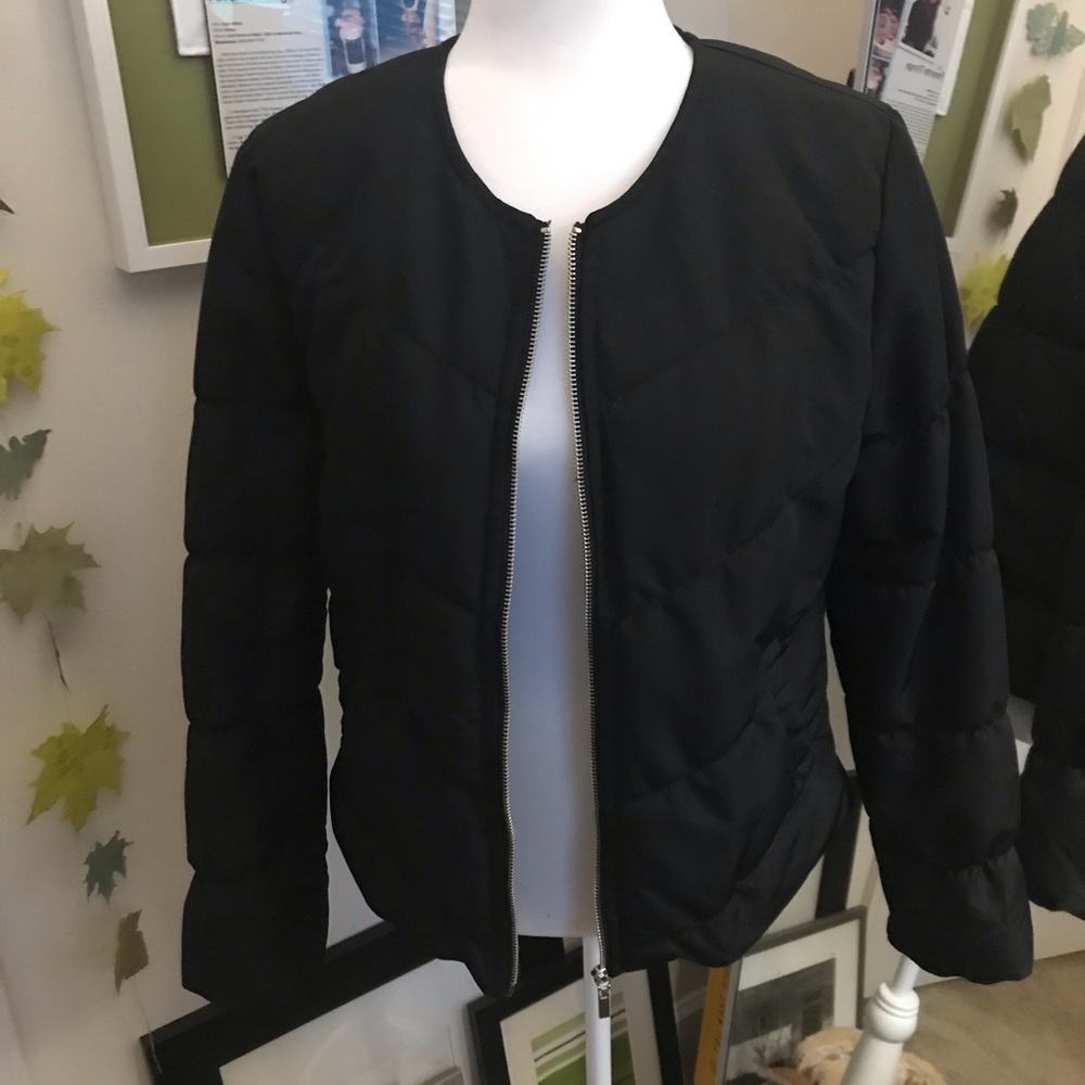 Black H & M puffer jacket
